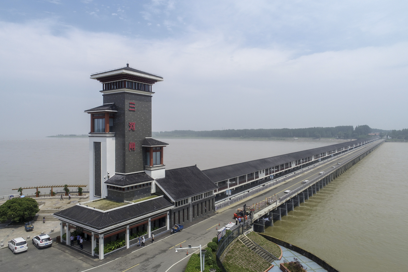 洪泽湖三河闸上调泄洪流量