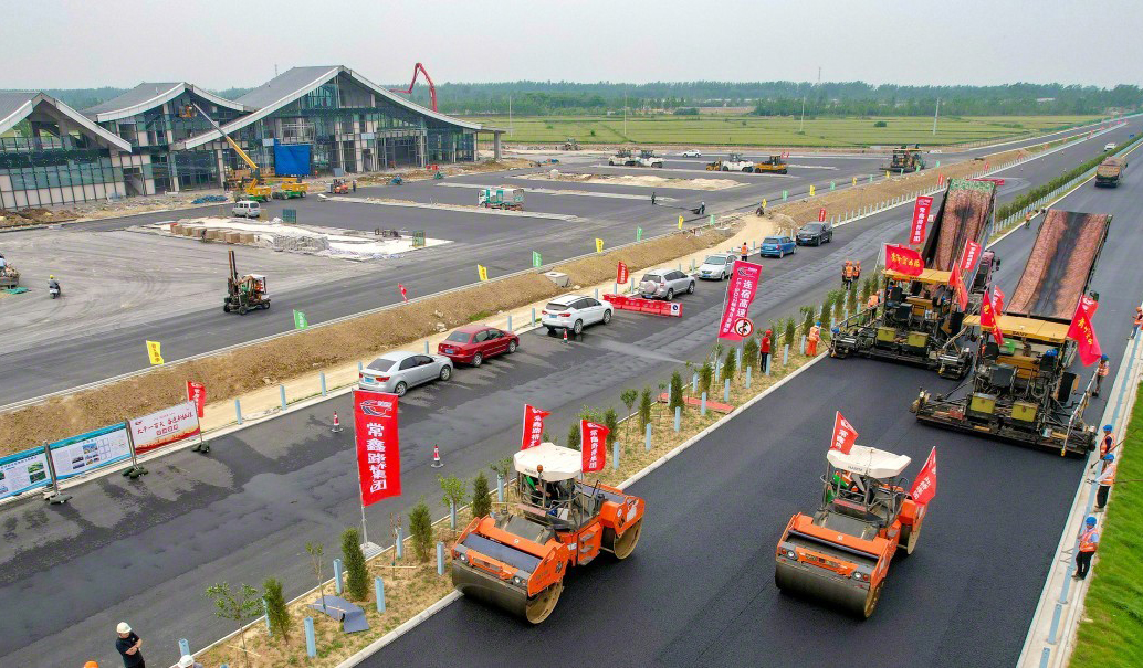 连宿高速公路是江苏省重点交通工程项目,也是江苏省"十五射六纵十横"