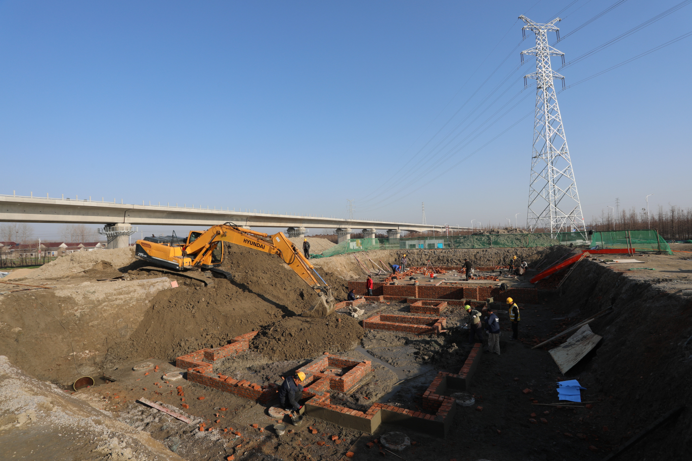 江苏省人民政府 图片新闻 盐通高铁配套工程建设如火如荼