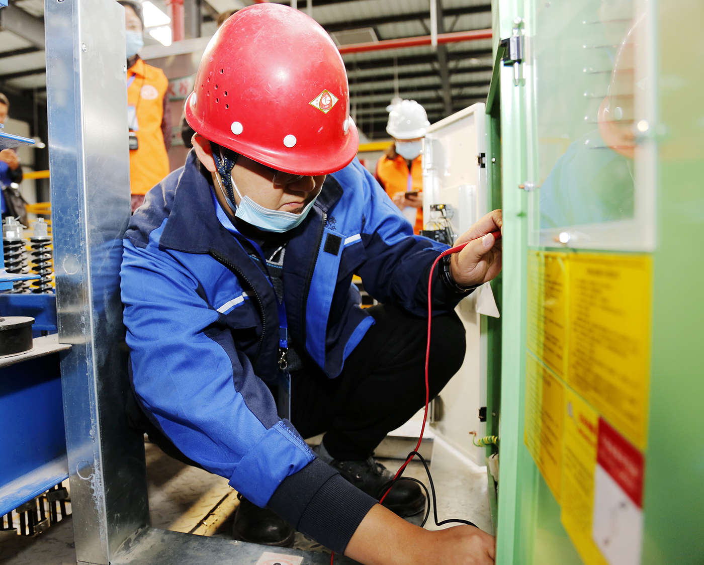 南通:电梯安装维修工赛技能