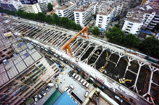南京城西干道隧道北段敞口段已完全成型
